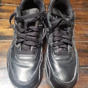 Youth black Nike air max